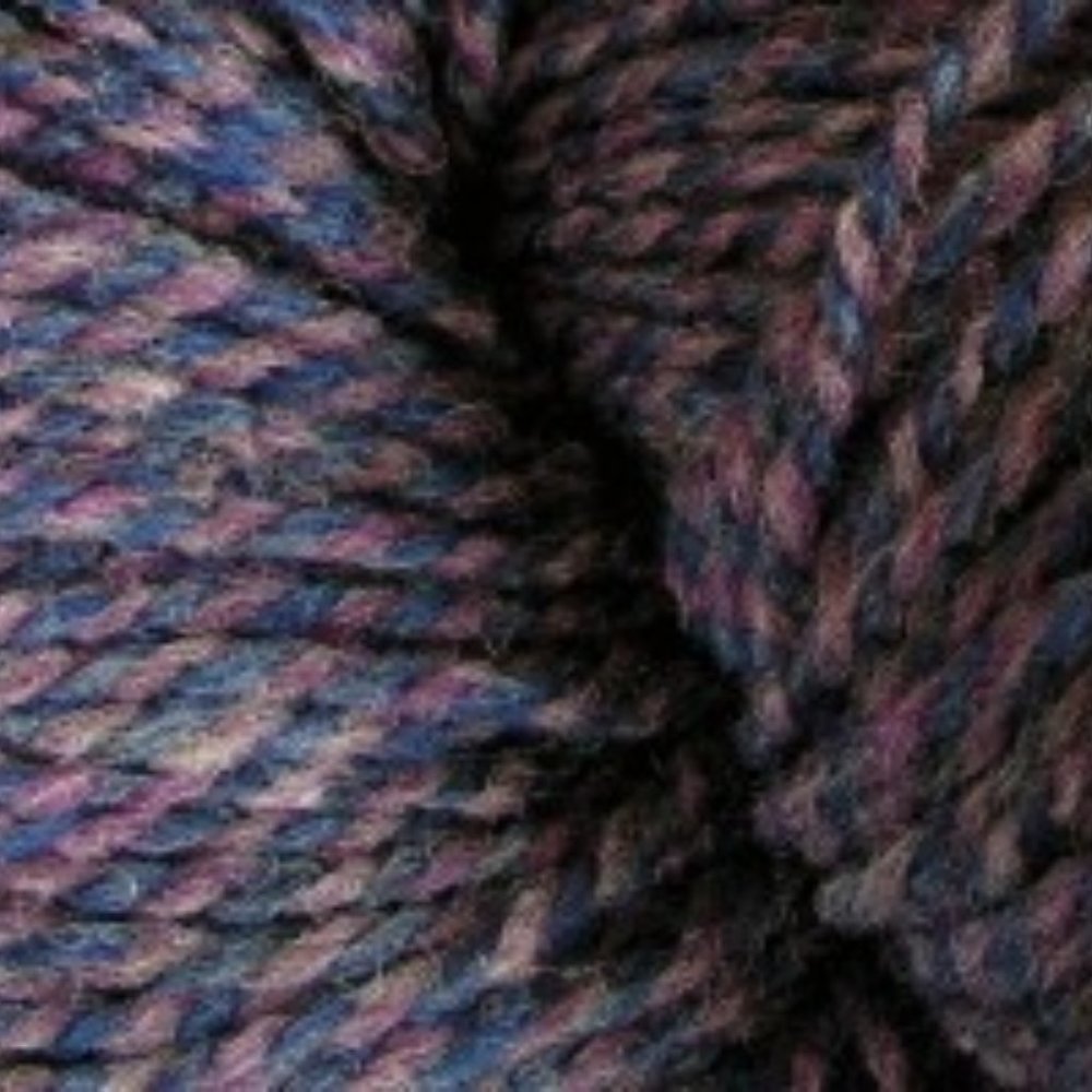 HOLD - virgin wool yarn - 8 skeins